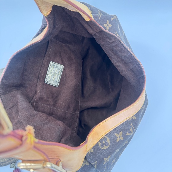 Louis Vuitton Kalahari GM Monogram Canvas Shoulder Bag – Limited Edition 2009 - Picture 8 of 16